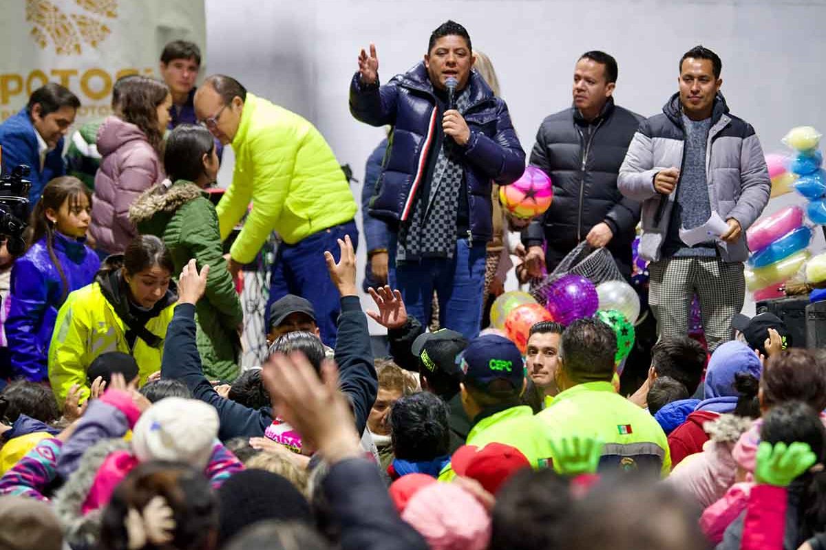 121223 7897, RICARDO GALLARDO FORTALECE UNIÓN EN CAPITAL POTOSINA (2)